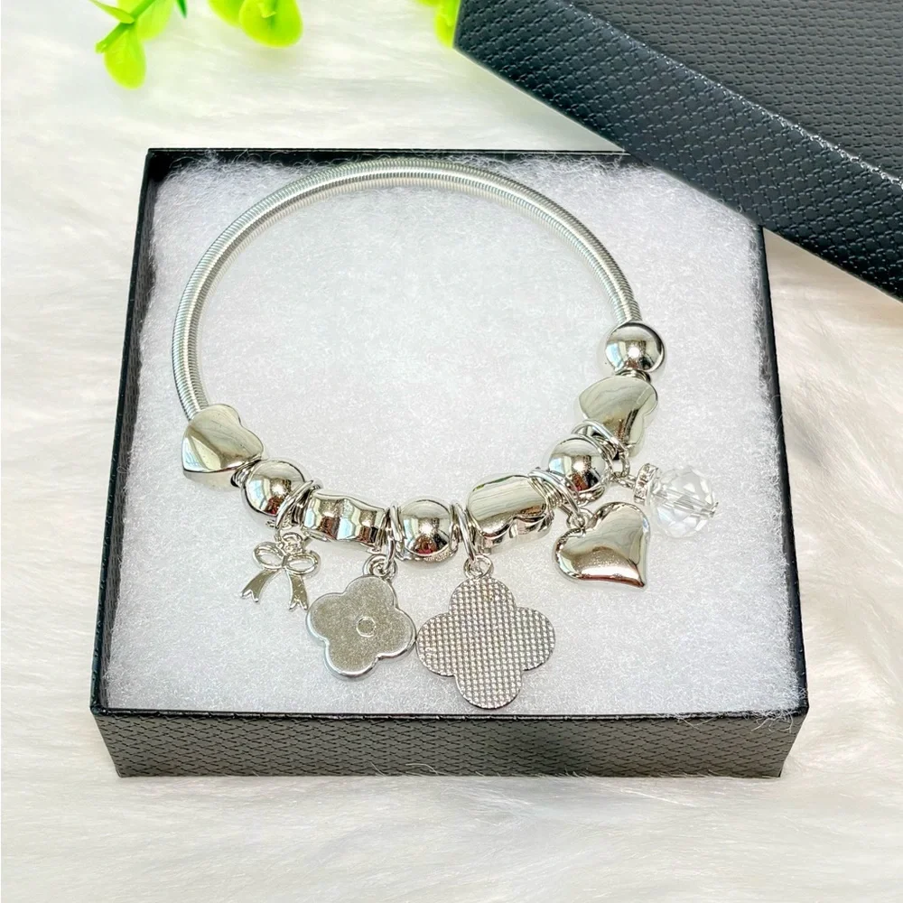 Silver Clover Charm Bracelet with Hearts - Picture 11 of 14